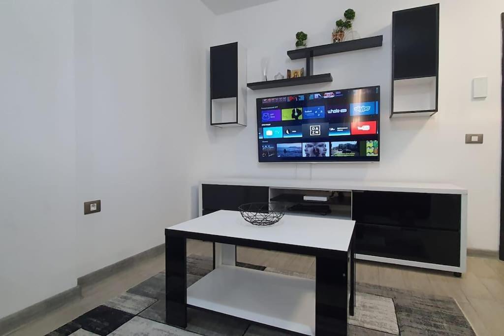 Alezzy Reasort Luxury Apartment 81 Prima Linie La Mare Năvodari Kültér fotó